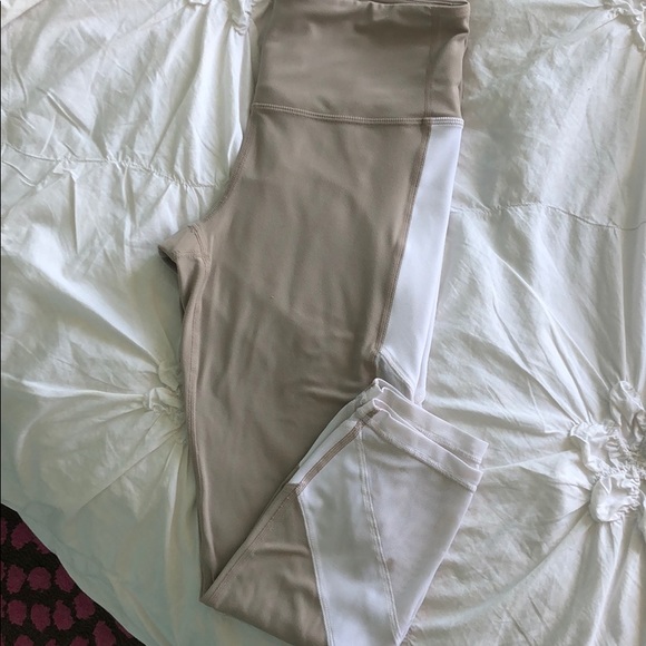 Athleta Elation Capri Leggings - Picture 2 of 3